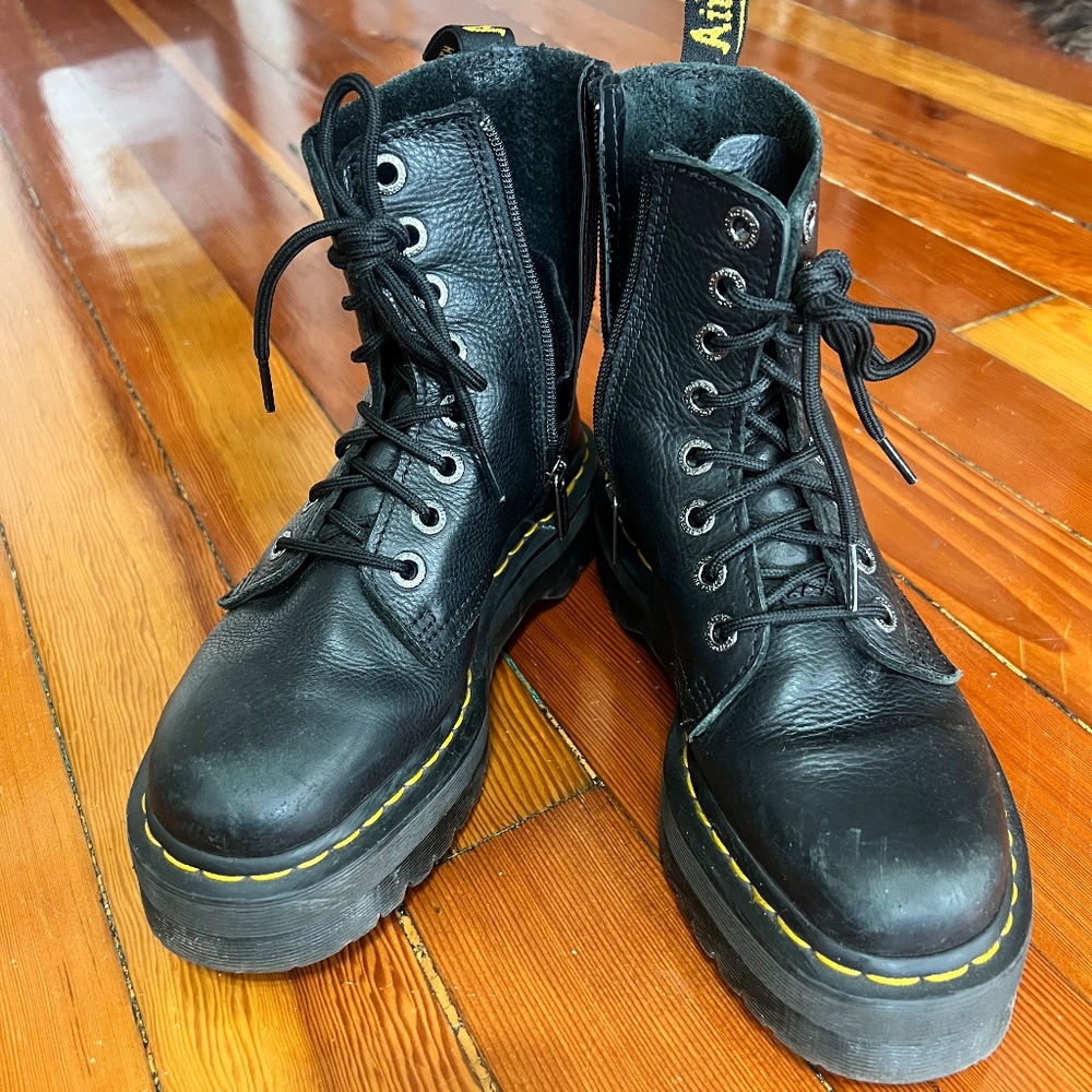 Dr Martens - 1460 MAX LEATHER PLATFORM BOOTS - 7
